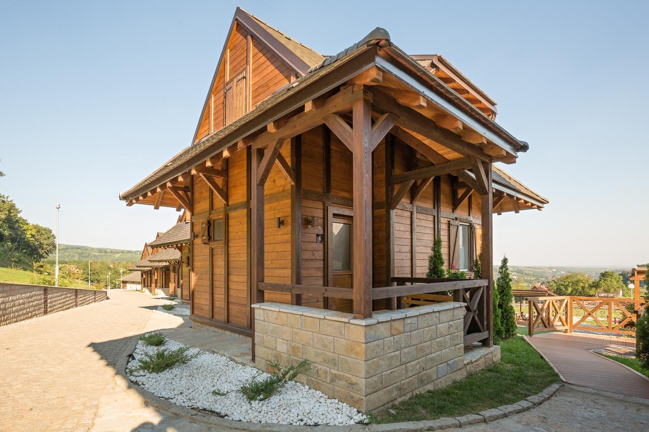 Bed and Breakfast Etno Naselje Vrdnicka Kula Врдник Экстерьер фото