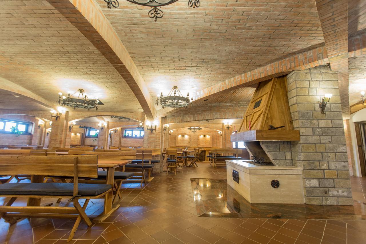 Bed and Breakfast Etno Naselje Vrdnicka Kula Врдник Экстерьер фото