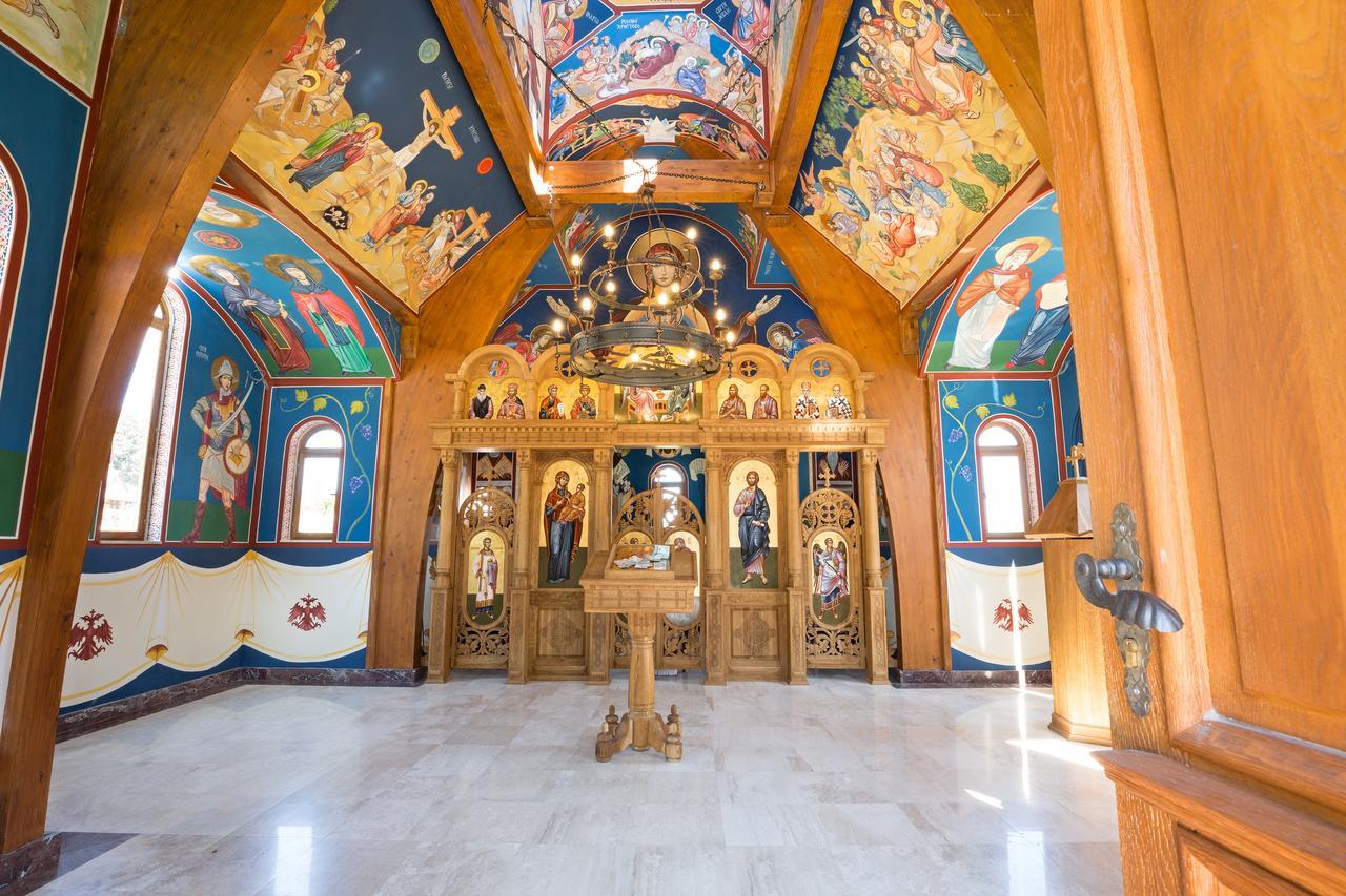 Bed and Breakfast Etno Naselje Vrdnicka Kula Врдник Экстерьер фото